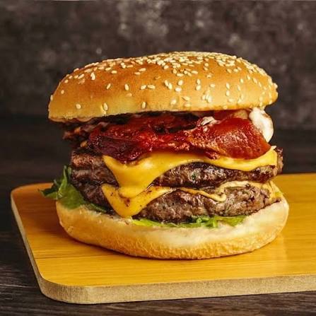 Hamburguesa Doble Carne con Queso y Tocineta